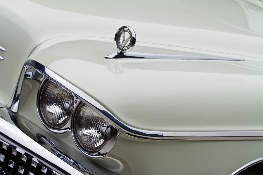 Детали экстерьера Buick Limited Convertible 1958 года  (фото 34 из 57)